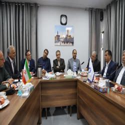 نشست معاون وزیر صمت با سرمایه گذاران تولید در شهرک صنعتی خیام